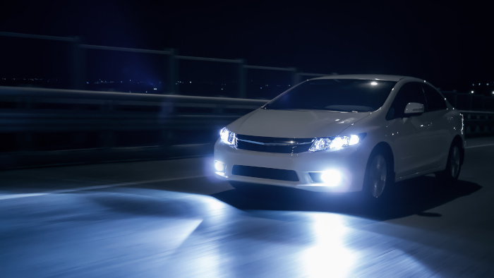 Đèn chiếu sáng và đèn tín hiệu