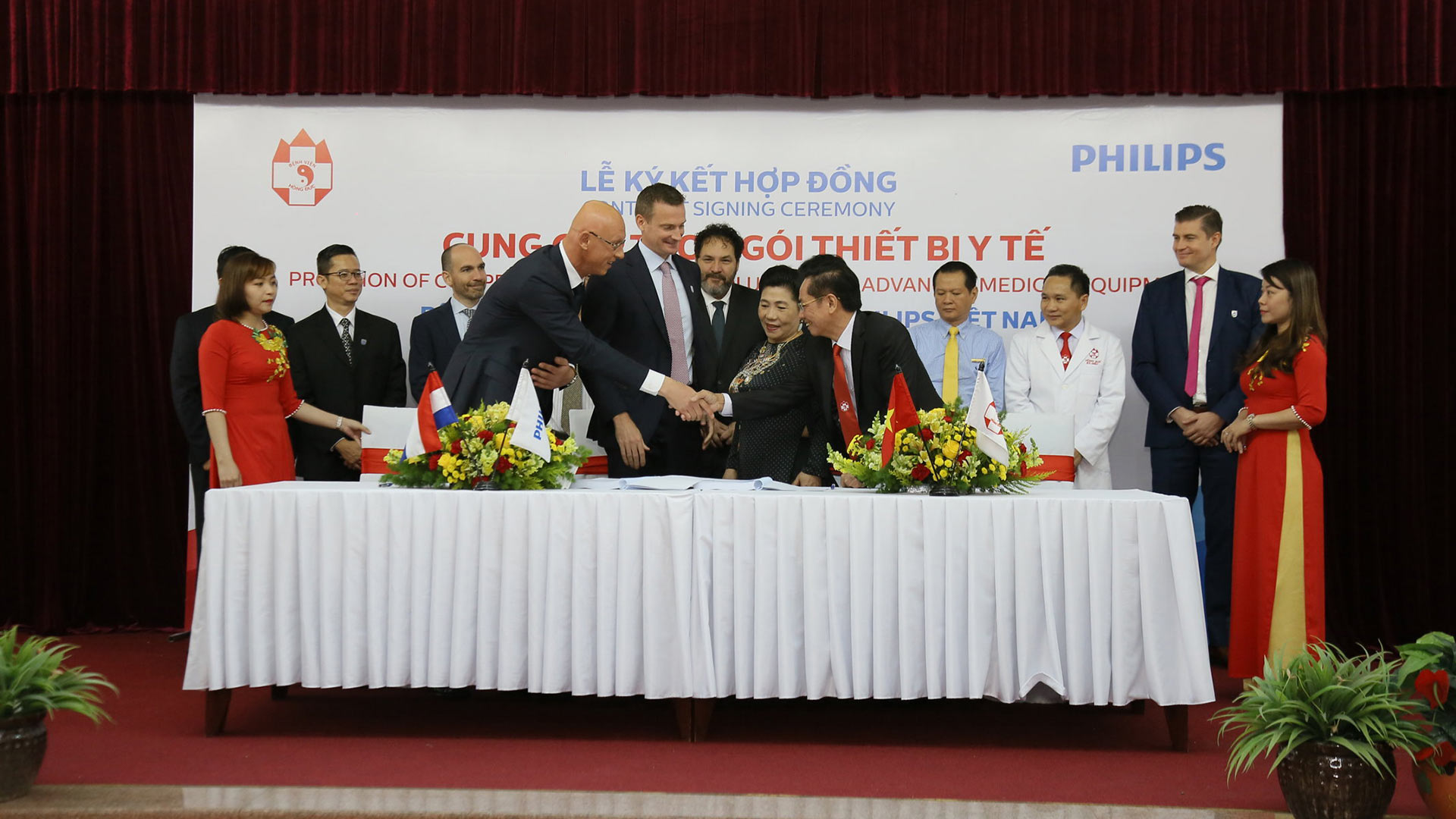 tải hình ảnh Philips và Bệnh viện Đa khoa Hồng Đức ký thỏa thuận hợp tác lâu dài