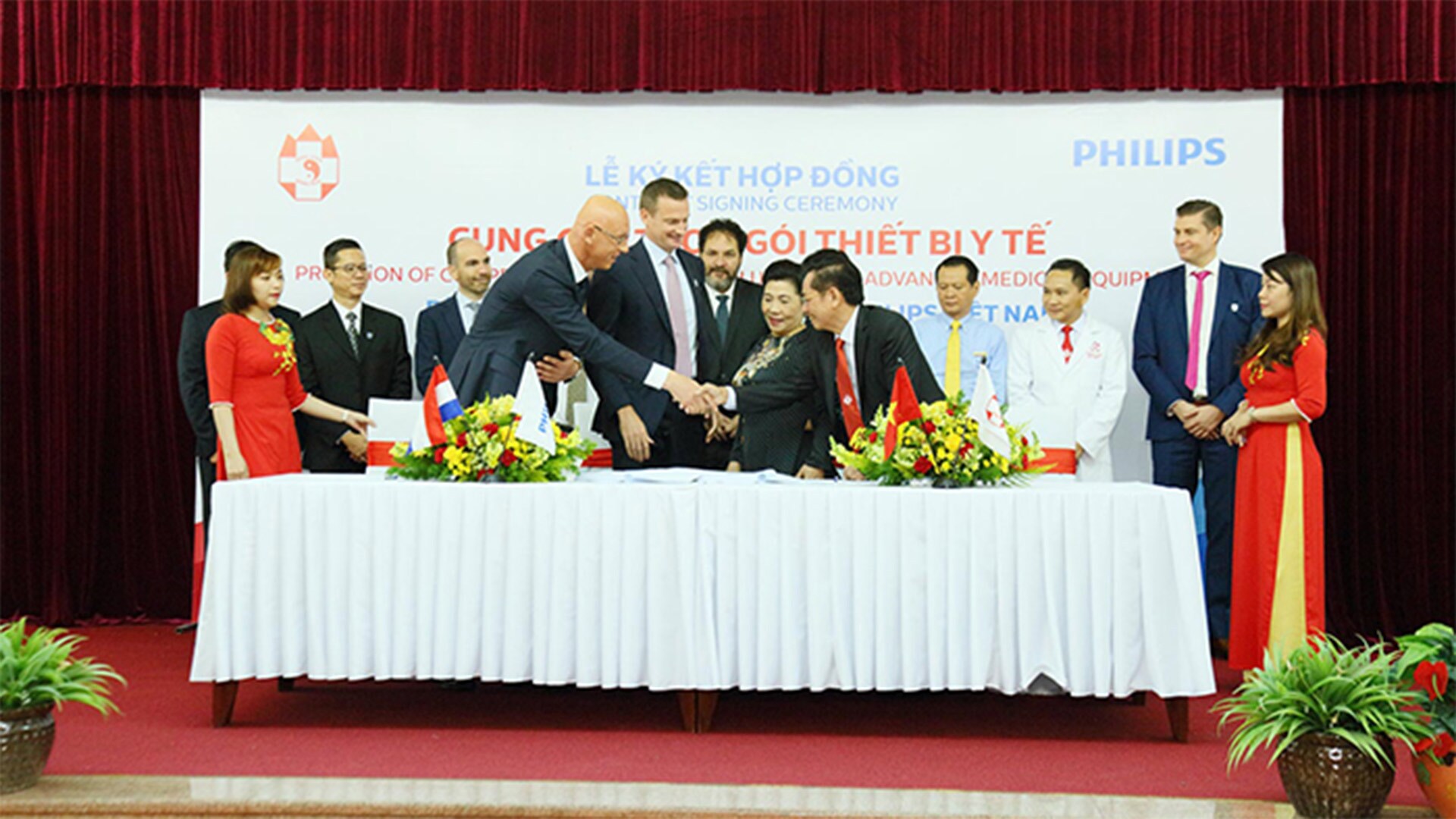 Philips và Bệnh viện Đa khoa Hồng Đức ký thỏa thuận hợp tác lâu dài