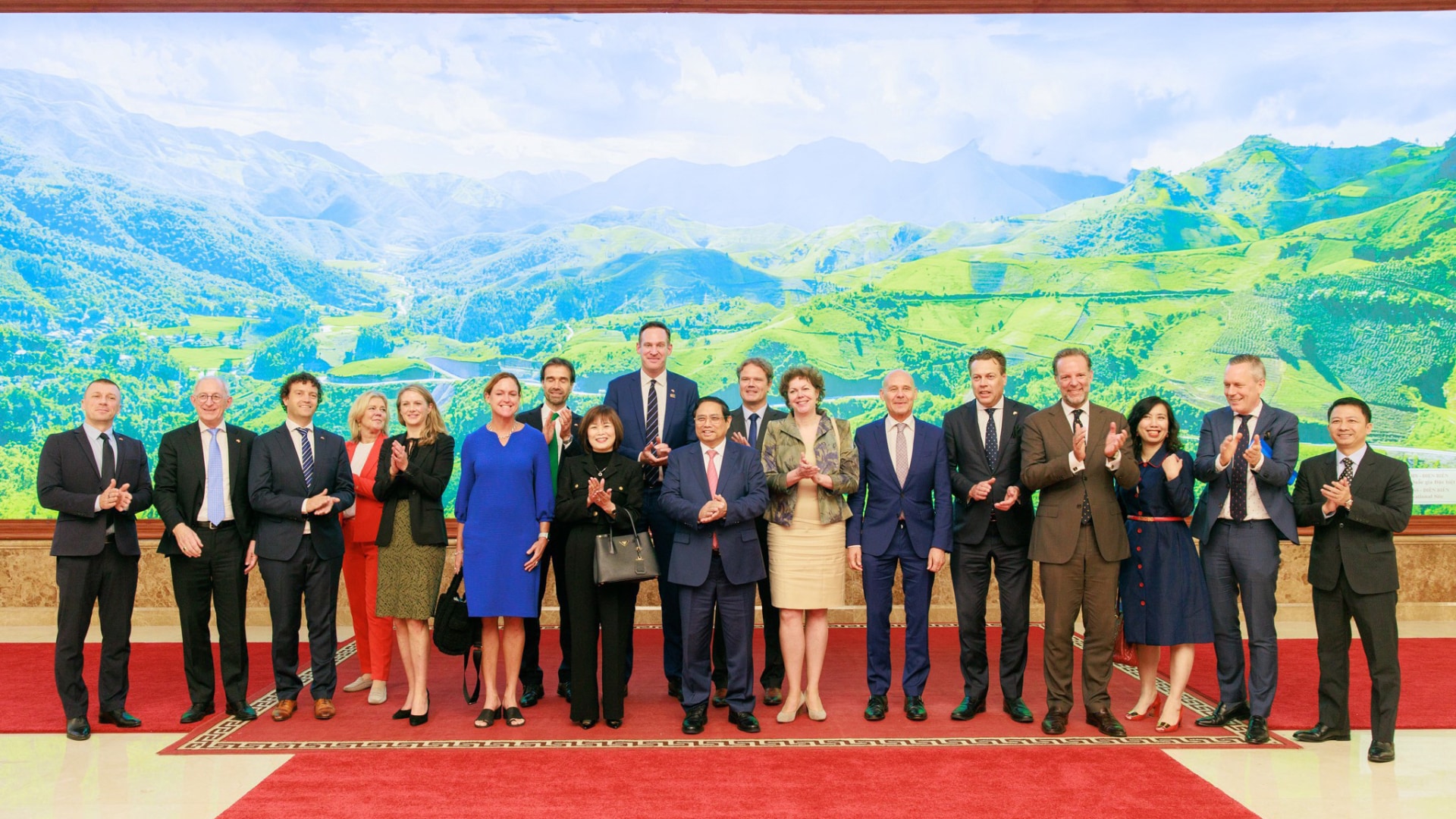 Tổng Giám đốc Philips Việt Nam tham dự đoàn doanh nghiệp hàng đầu Hà Lan với sự tiếp đón của Thủ tướng Phạm Minh Chính