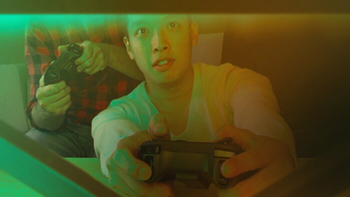 Chơi game và Giải trí